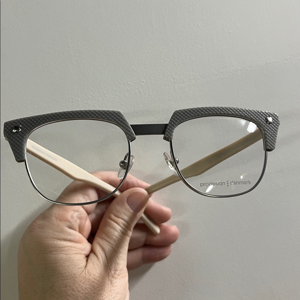 PRO DESIGNS NWOT Retro Cat Eye Texture Front Grey & Vanilla  40-28-140 Eyrglass - Picture 2 of 16